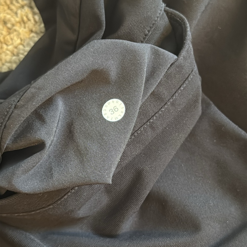 lululemon ABC men’s short in black size 36 - Picture 4 of 5